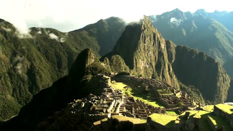 langsame-Pfanne-direkt-von-Machu-Picchu-in-peru