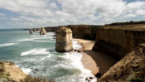 day-time-pan-of-the-twelve-apostles-near-melbourne,-australia