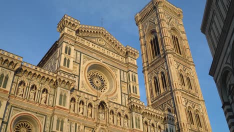 Florenz,-Toskana,-Italien.-Blick-auf-den-Dom-Santa-Maria-del-Fiore