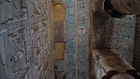 Interieur-von-Dendera-Tempel-oder-Tempel-der-Hathor.-Ägypten