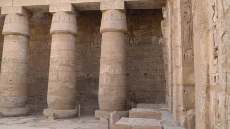 Tempel-von-Medinet-Habu.-Ägypten,-Luxor.