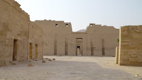 Tempel-von-Medinet-Habu.-Ägypten,-Luxor.