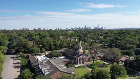 Aerial-of-Tarrytown-near-Austin,-Texas