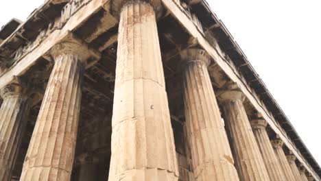 Temple-of-Hephaestus-in-Athens,-Greece.