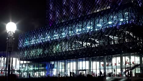 Biblioteca-de-Birmingham-por-la-noche.