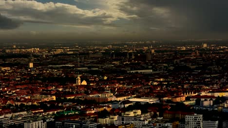 skyline-von-München-Schatten,-die-auf-die-Stadt