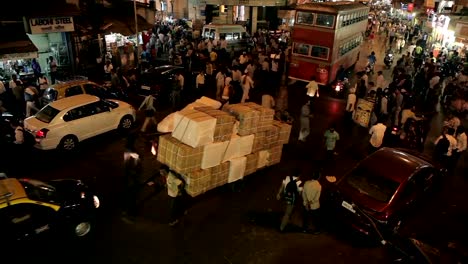 Indios-en-las-calles-de-Mumbai,-India.