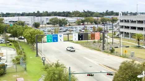 Verkehr-von-New-Orleans-International-Flughafen-MSY