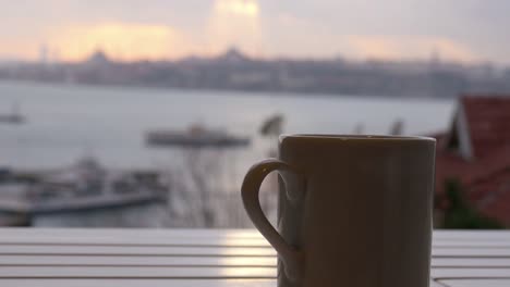 Slider,-dolly-coffee-cup,-background-sultanahmet-istanbul-turkey