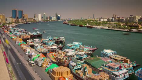 summer-dubai-city-deira-creek-cargo-ship-parking-4k-tim-elapse-united-arab-emirates