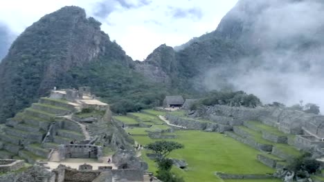 View-of-the-ancient-Inca-City-of-Machu-Picchu.-The-15-th-century-Inca-site.'Lost-city-of-the-Incas'.-Ruins-of-the-Machu-Picchu-sanctuary.-UNESCO-World-Heritage-site