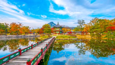 Zeitraffer-Herbst-Gyeongbokgung-Palast-in-Seoul,-Korea.