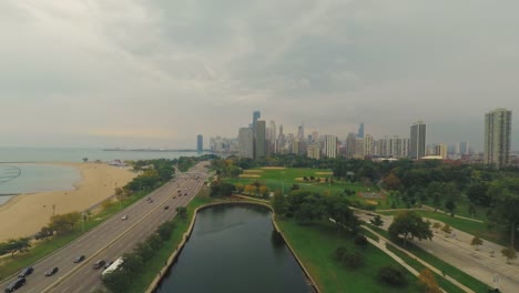 Horizonte-de-Chicago-de-aérea-de-Lincoln-Park