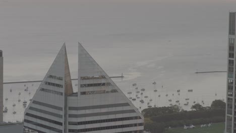 Lake-Michigan-und-Chicago-Millennium-Park