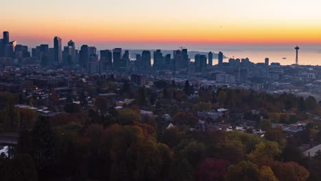 Seattle-Washington-USA-Stadt-Blick-Skyline-Sonnenuntergang-Antenne-Hyperlapse