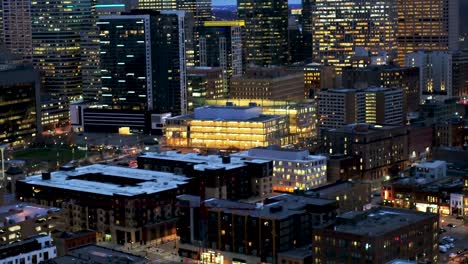 Aerial-Reveal-of-Minneapolis-after-dusk