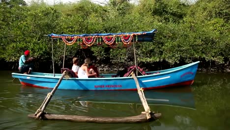 Pleasure-boat-with-caucasian-tourists-floating