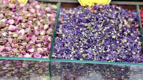 Teas-and-Spices-in-Spice-Bazaar