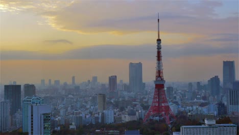 Tokio-tower,-lapso-de-tiempo-del-día-a-la-noche