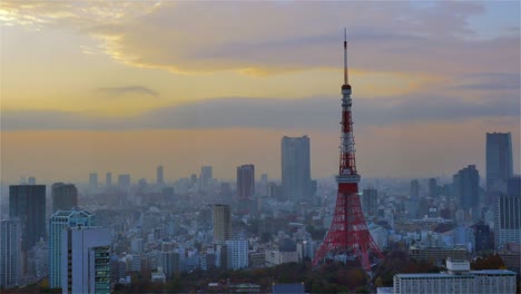 Tokyo-Turm-Tag-zur-Nacht-Zeitraffer