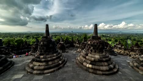 Heritage-Buddist-temple-Borobudur-complex-in-Yogjakarta-in-Java,-indonesia.-FullHD-Timelapse---Java,-Indonesia