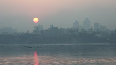Sonnenaufgang-in-Mumbai-4k