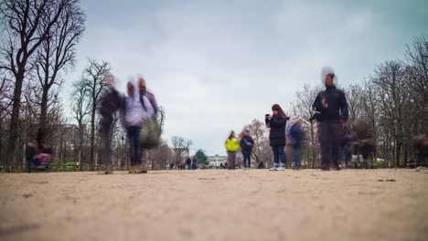 france-paris-cloudy-day-famous-tuileries-garden-walking-road-panorama-4k-time-lapse