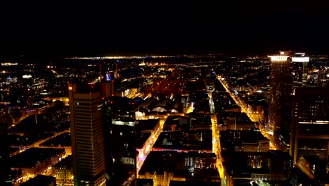 Frankfurter-Westen-Stadtbild-bei-Nacht-(Time-Lapse-in-4K)