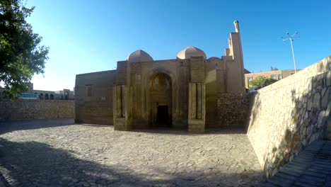 Mezquita-de-Magok-i-Attari-es-una-histórica-Mezquita-en-Bujará,-Uzbekistán