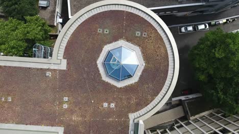 Modern-Building-Skylight-Overhead-and-City-Street