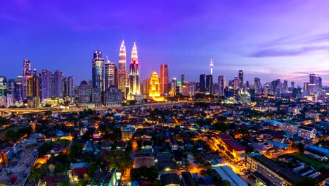 Kuala-Lumpur-Stadtbild-Wahrzeichen-Reise-Platz-von-Malaysia-4K-Tag-zu-Nacht-Zeitraffer