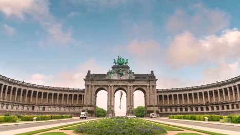 Bruselas-Bélgica-lapso-de-tiempo-4K,-timelapse-en-Arcade-du-Cinquantenaire-de-Bruselas-(Arc-de-Triomphe)