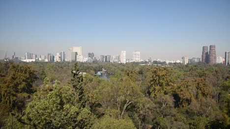 city-skyline,-panning