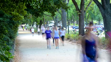 People-jogging