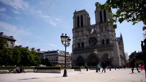 Catedral-de-Notre-Dame-en-París,-Francia