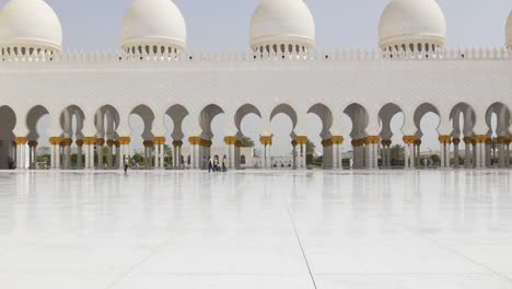 VAE-Sommer-Tageslicht-Großen-Moschee-Halle-mit-4-K