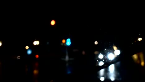 Oscuridad-Tablero-cámara-en-una-escena-de-coche-de-lluvia-noche