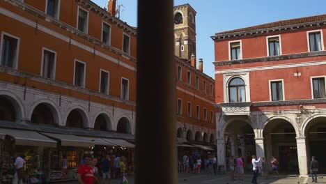 Italien-Sommer-Tag-Venedig-Stadt-Gobbo-di-Rialto-Fisch-Marktplatz-4k