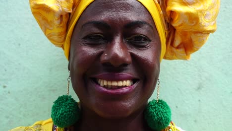 Mujer-brasileña-de-origen-africano,-Bahia,-Brasil