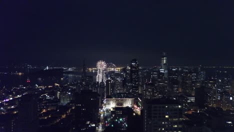 Fuegos-artificiales-de-San-Francisco-en-la-bahía