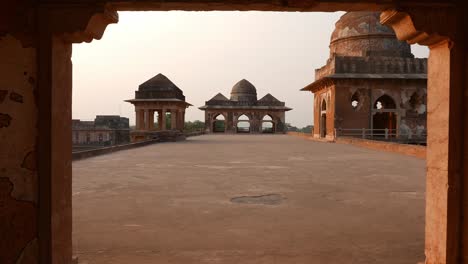 Mandu-India,-afghan-ruins-of-islam-kingdom,-mosque-monument-and-muslim-tomb.-Jahaz-Mahal.