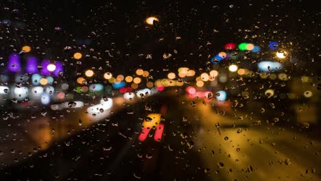 Time-lapse-of-night-traffic-on-busy-street