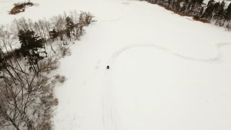 ATV-Rennen-in-der-Wintersaison