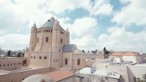 Die-Dormitio-Abtei-in-Altstadt-Jerusalem