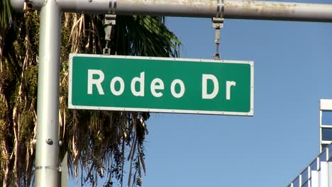 Rodeo-Drive-Straßenschild