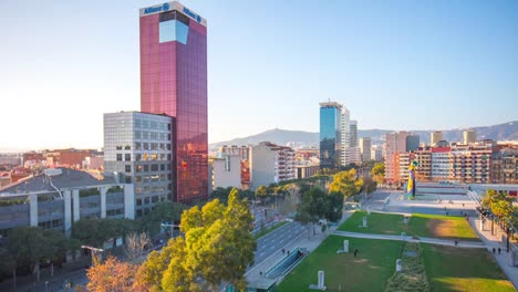 puesta-de-sol-luz-Joan-miró-i-ferrà-Parque-estar-bloque-4-K-lapso-de-tiempo-de-barcelona,-España