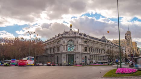 Madrid-rotonda-vista-sobre-placa-de-la-Cibeles-4-K-lapso-de-tiempo-de-España