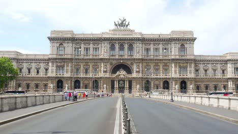 Palacio-de-Justicia-en-Roma,-Italia