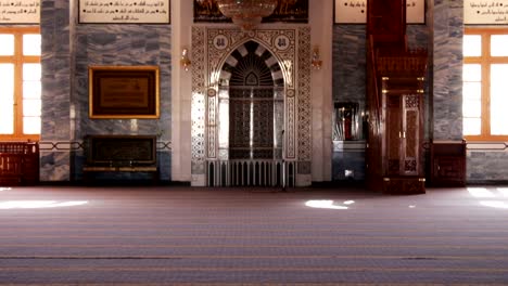 Sharm-el-Sheikh,-Egipto---30-de-noviembre-de-2016:-interior-interior-de-la-mezquita