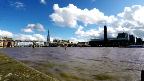 Millennium-Bridge-and-River-Thames,-London,-Time-Lapse-Fast